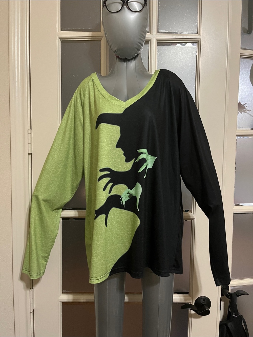 2X Wicked Witch shadow long sleeve tee - Picture 7 of 11